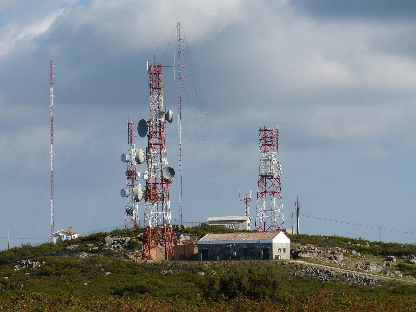 Argumentation and Radio Waves