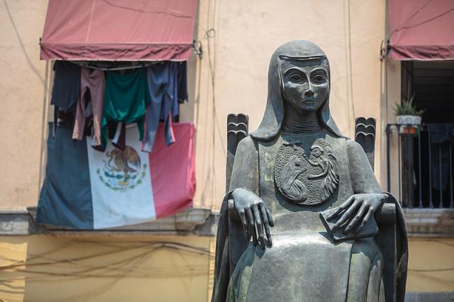 Sor Juana, the Poet: The Sonnets 