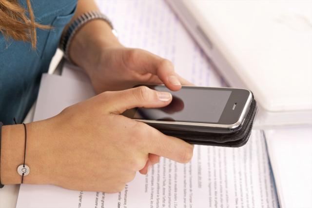 Class activity: Do you control your smartphone or does your smartphone control you?